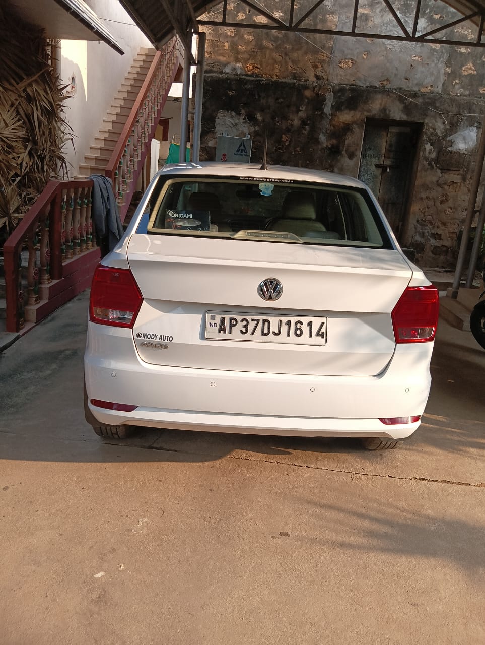 Volkswagen Ameo(2016-2019) Highline 1.2l Plus (p)